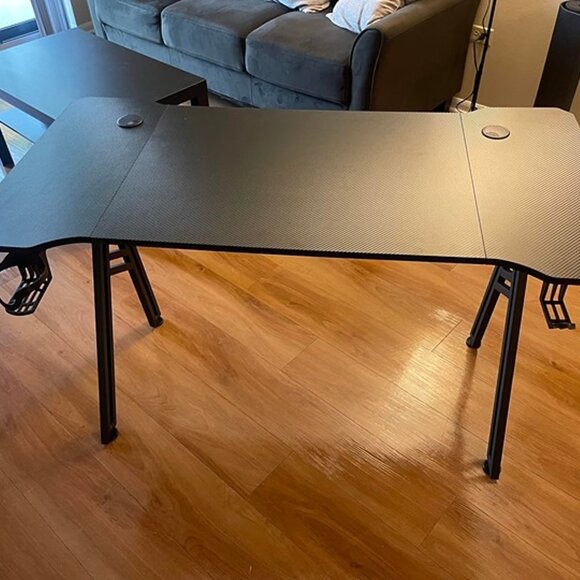New 47 Inch Gaming Computer Desk - Ergonomic Carbon Fiber PC Table, Large Desk - Picture 3 of 10